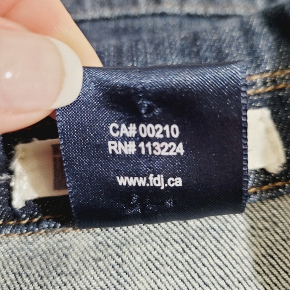 FDJ French Dressing Woman's Denim Jacket Embroidered Roses & Music Notes Size XL - Picture 13 of 13